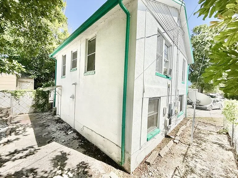 2611 41st Ave N #C — Photo 40