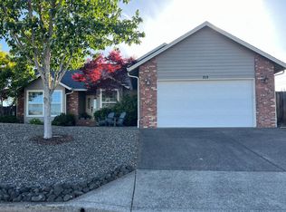 715 Divot Loop, Sutherlin, OR 97479
