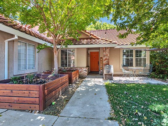2nd image of 680 Rambleton Drive