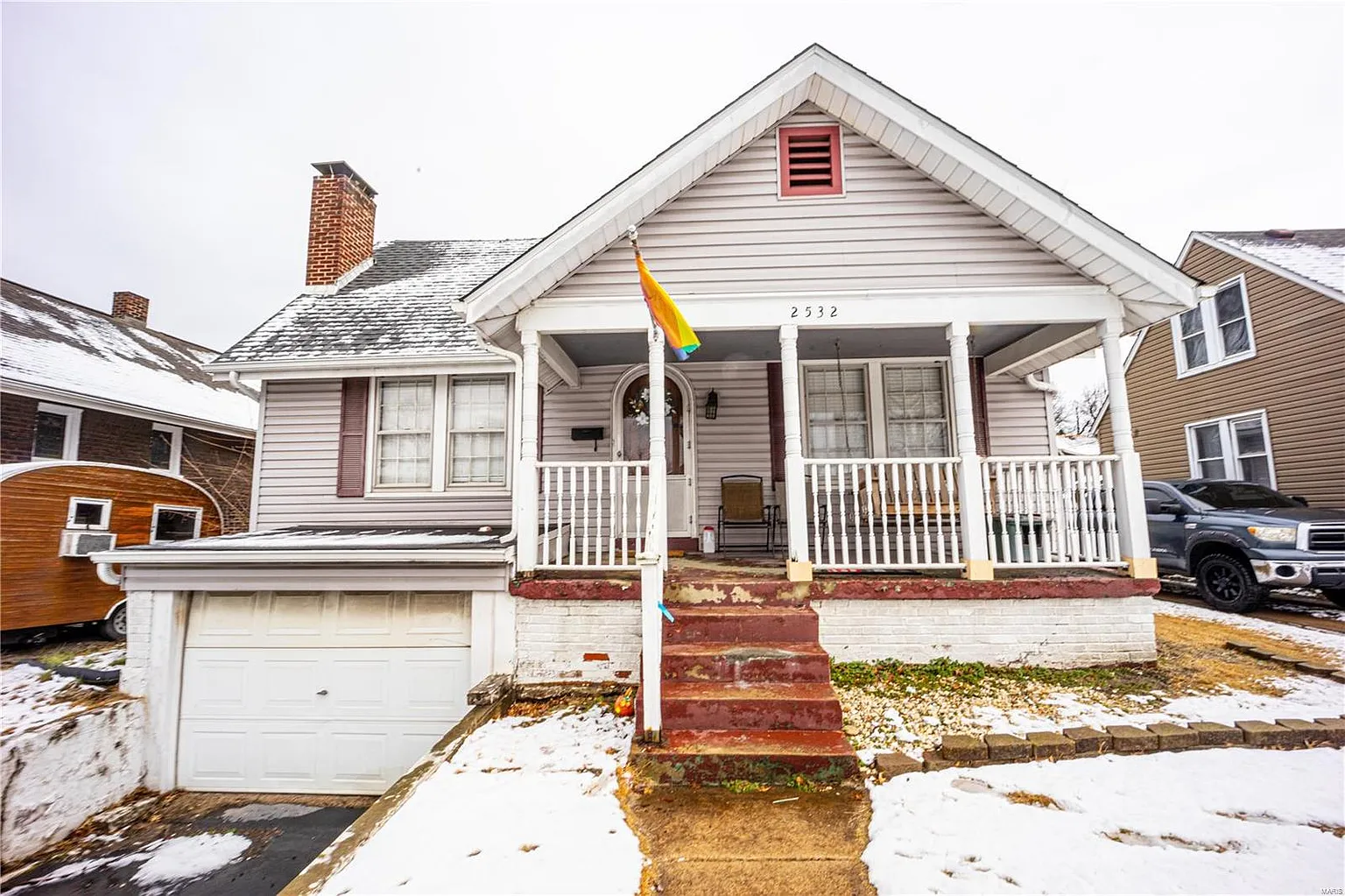 2532 Benton St photo 1