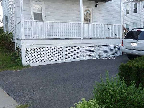 5th image of 164 White St #1