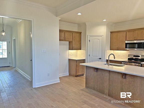 5th image of 969 Ashville Cir
