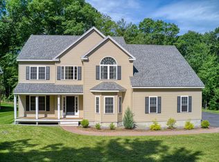 6 Hutchinson Way, Acton, MA 01720