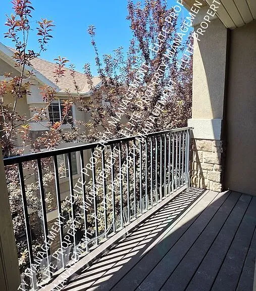 167 N Romney Ln #302 — Photo 8