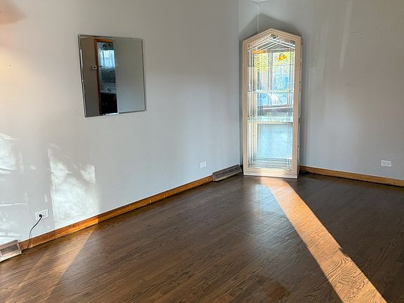 3rd image of 11035 S Tripp Ave