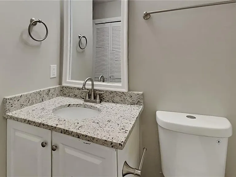 4094 Maxanne Dr NW — Photo 21