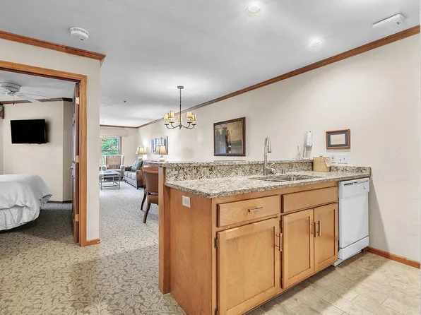 101 Osthoff AVENUE #335, Elkhart Lake, WI 53020