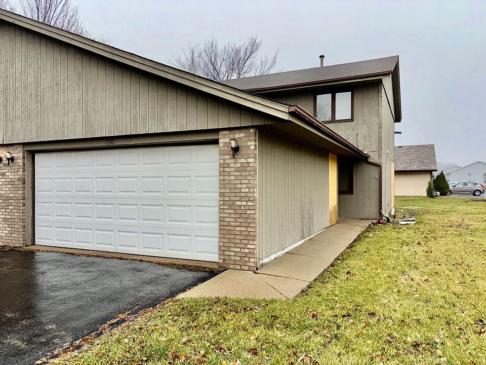 1st image of 770 Tulip Ln