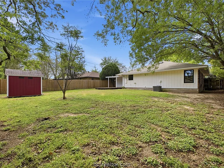 3303 Wildrye Dr — Photo 25