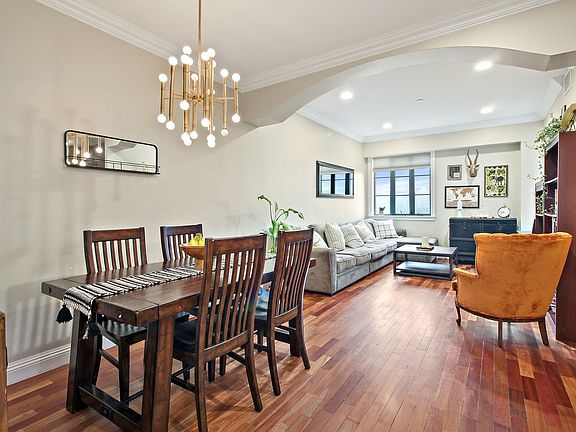 2nd image of 3816 Waldo Ave APT 2D