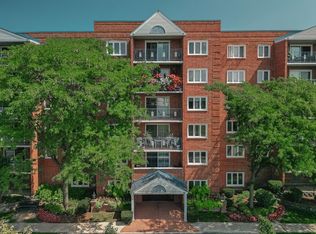 6530 W Irving Park Rd APT 203, Chicago, IL 60634