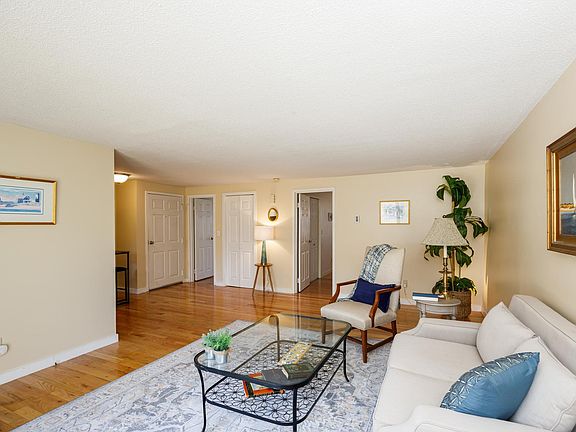 4th image of 1431 Iyannough Rd #19