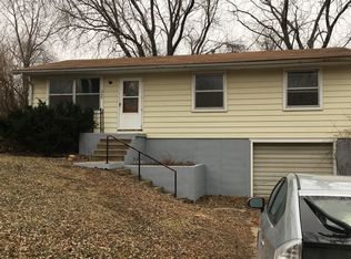 2726 Maverick Ln, Lawrence, KS 66046