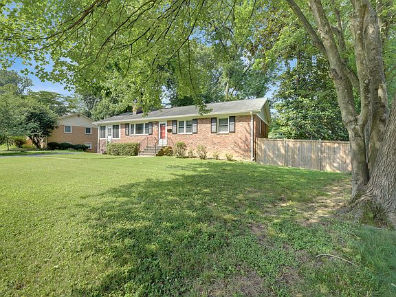 3rd image of 2540 Kirklyn St