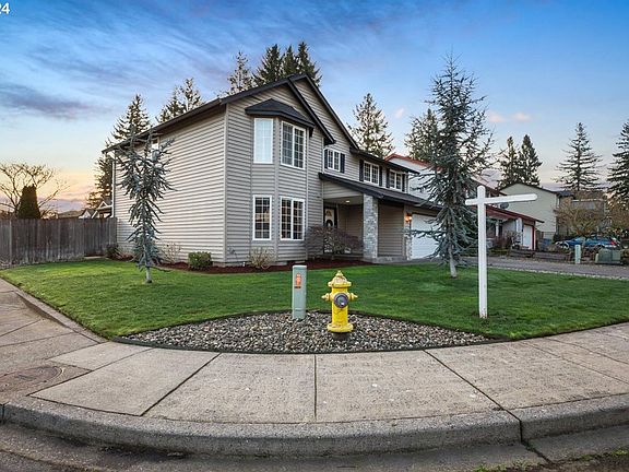 3rd image of 3019 NE 181st Ave
