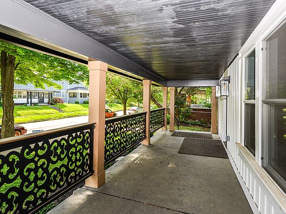 5th image of 3934 N Park Ave