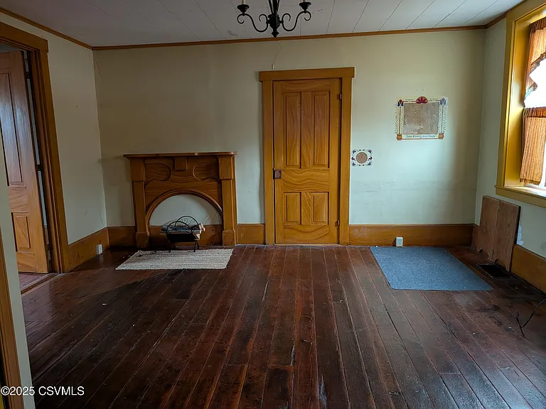 406 Market St — Photo 6