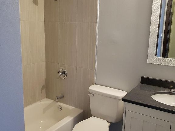 5th image of 9104 Kennedy Ct APT 305