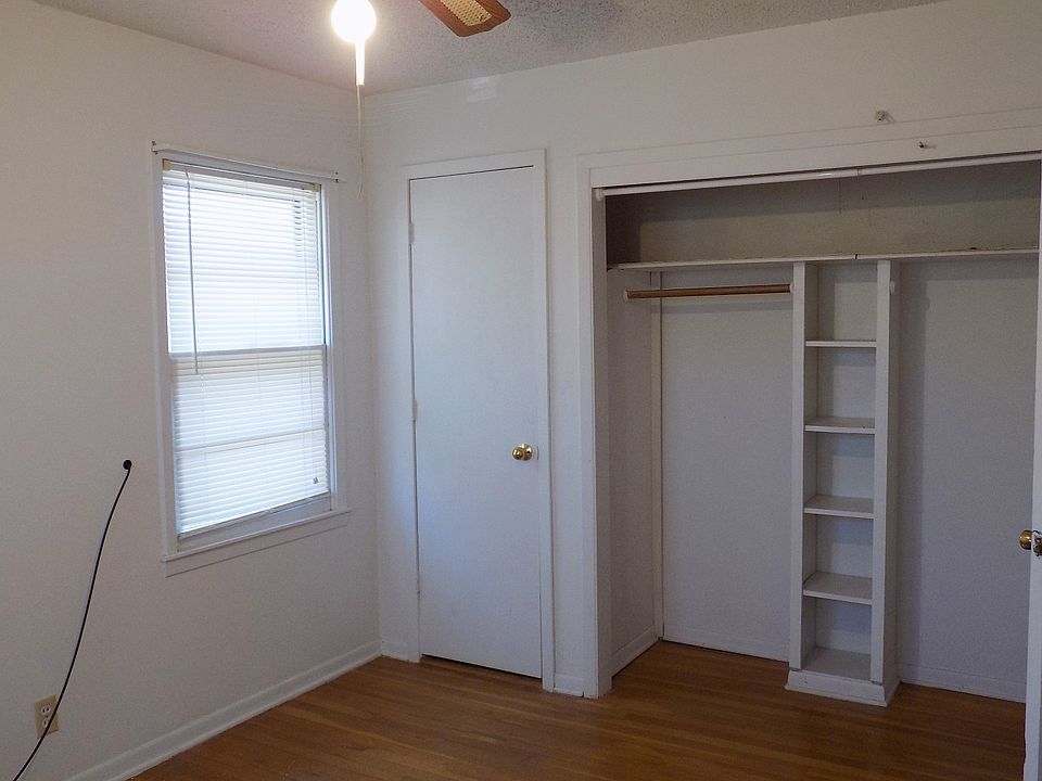 1st image of 204 Walnut Dr