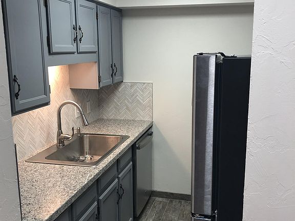 4th image of 2601 W Broadway Blvd