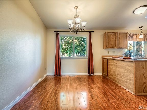 4th image of 20712 93rd St E