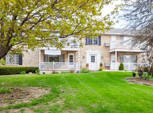 142 Heidel Rd, Thiensville, WI 53092