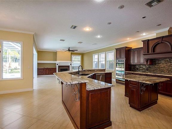 5th image of 2842 Chancery Ln