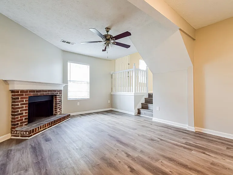 6149 Raleigh Oaks Ct — Photo 9
