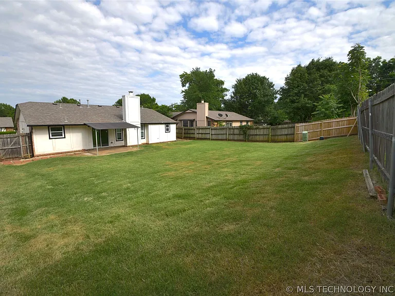 10056 S 91st East Ave — Photo 19