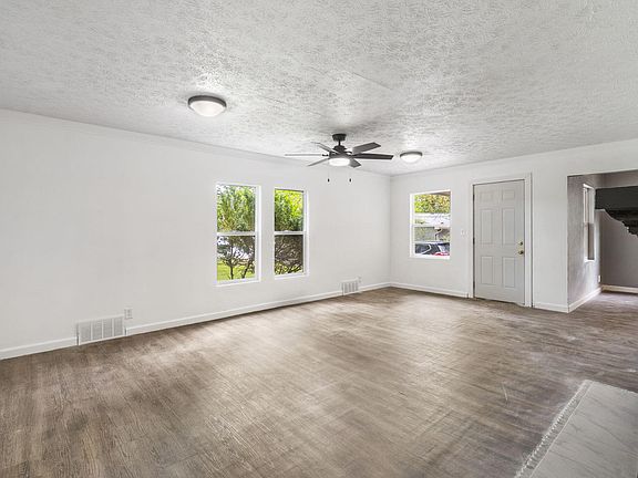 4th image of 2105 S Brentwood Boulevard