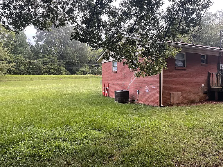 9237 Dixie River Rd — Photo 7