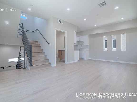 5th image of 2201 W Court St #B