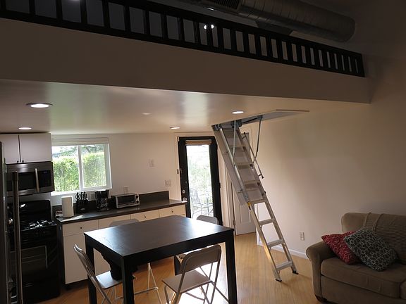 4th image of 3841 Monterey Rd #2
