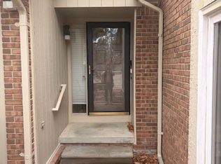 5541 Walnut Cir W, West Bloomfield, MI