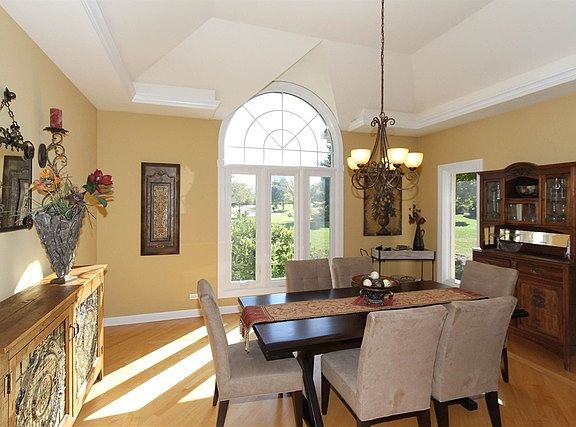 5th image of 1739 Country Club Dr