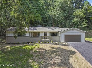 5205 Daphne Dr, Knoxville, TN 37914