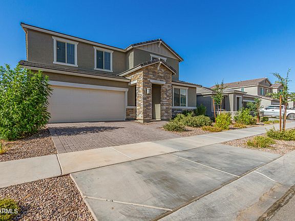 3rd image of 40080 W HENSLEY Way