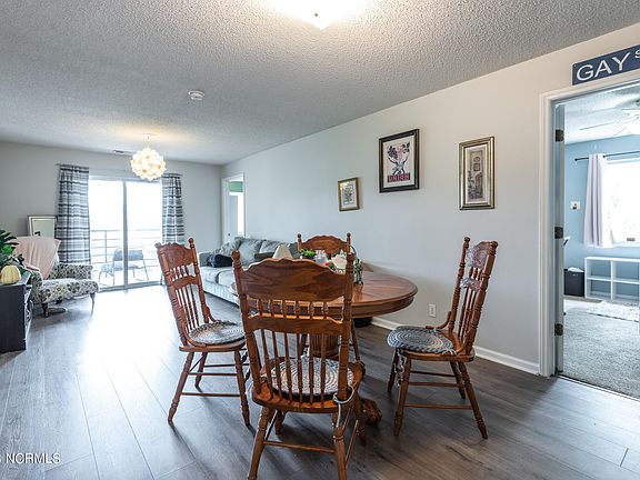 4th image of 322 Brownlea Drive #C4