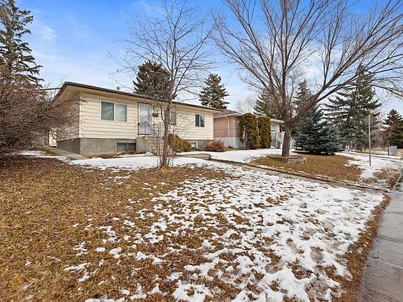 2nd image of 818 S 68th Ave SW