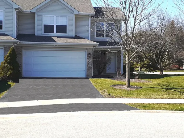 156 Castlewood Ct #156, Roselle, IL 60172
