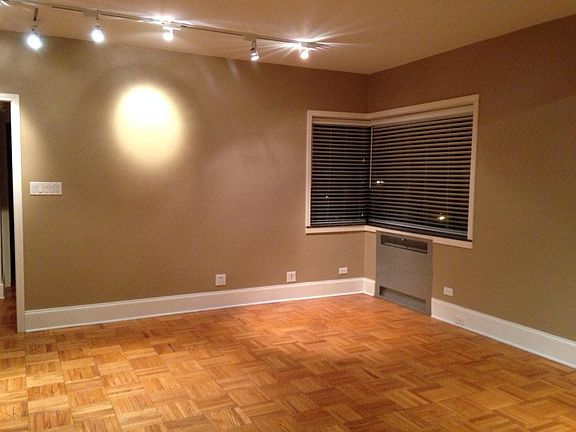 4th image of 5044 N Marine Dr #1A