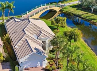 5590 Carmona Pl, Sarasota, FL 34238