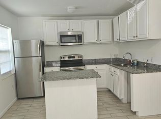 4421 19th Street Cir W #B, Bradenton, FL 34207