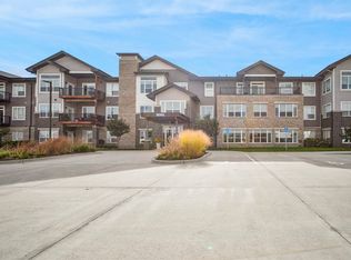 9065 Bishop Dr #117, West Des Moines, IA 50266