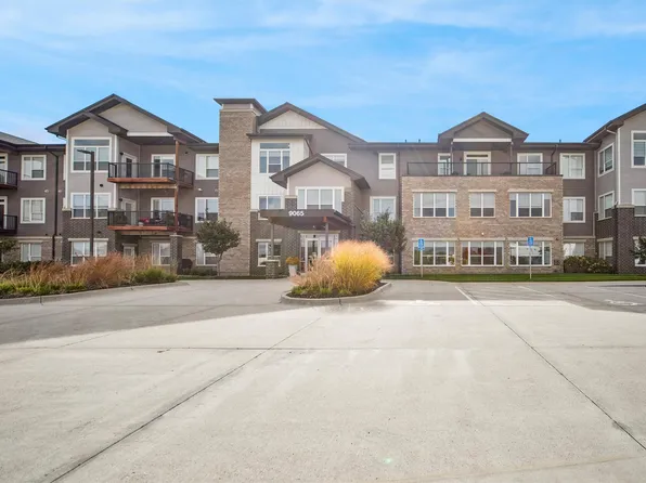 9065 Bishop Dr #117, West Des Moines, IA 50266