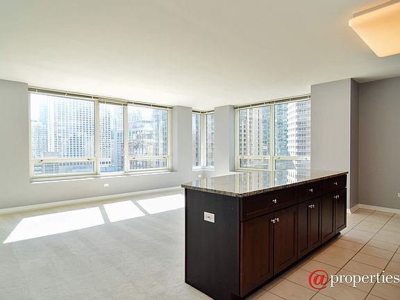Kitchen / Living Room