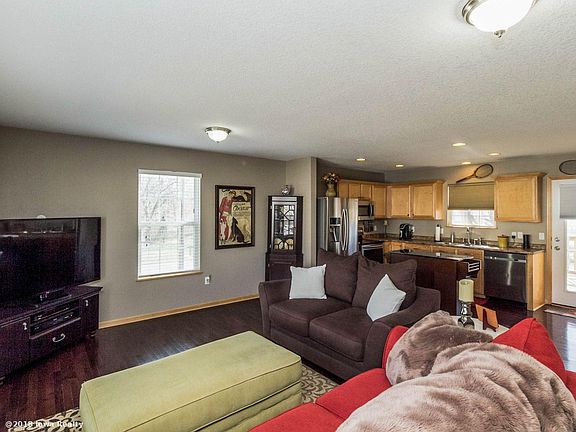 3rd image of 5504 Jordan Ct