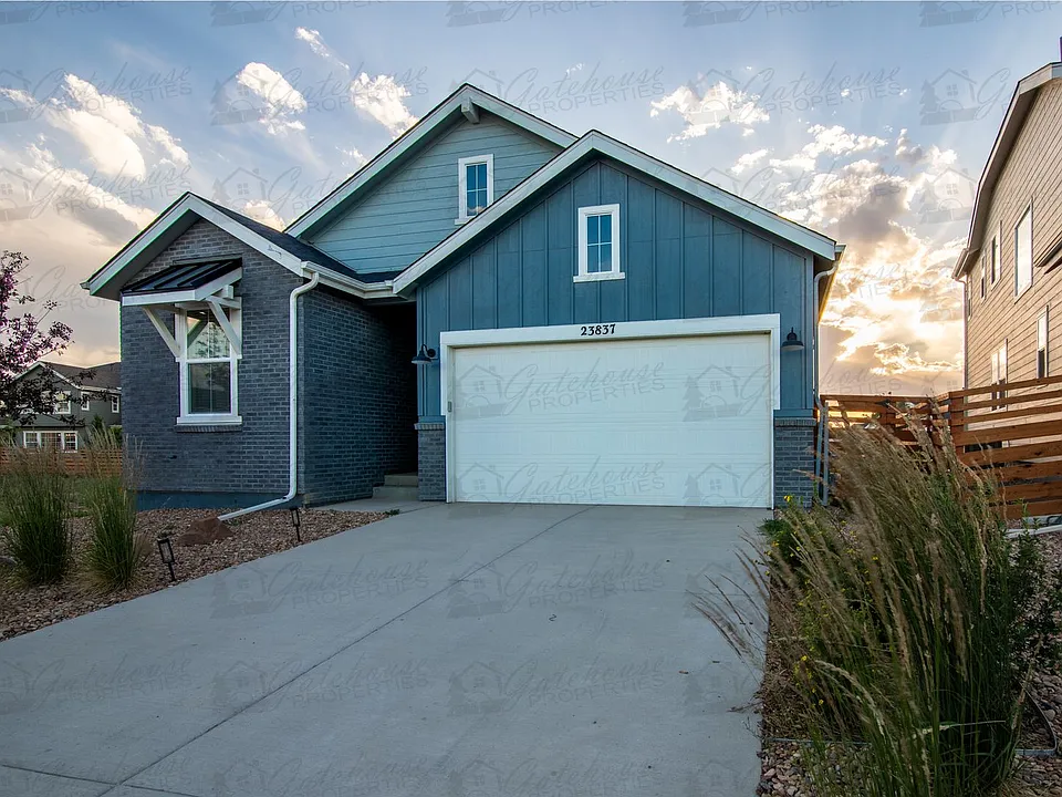23837 E 35th Ave