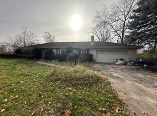 16707 W Bruce Rd, Lockport, IL 60441