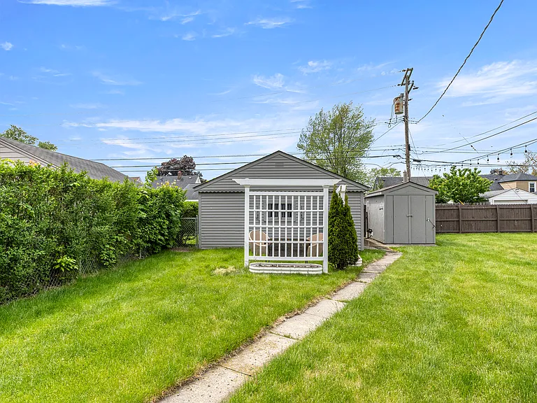 3230 Harding St — Photo 37